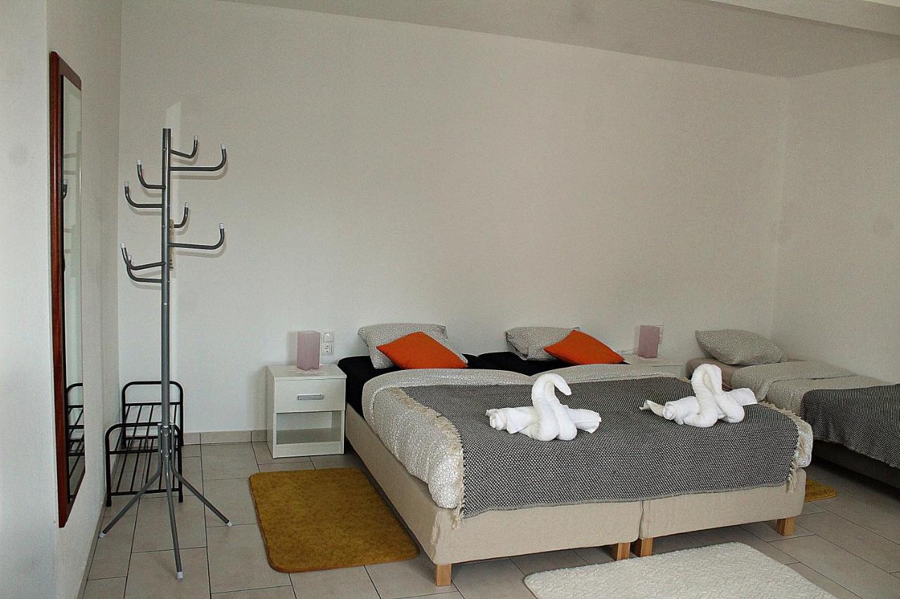Yosefsfeld Bed & Breakfast Kutjevo Ruang foto